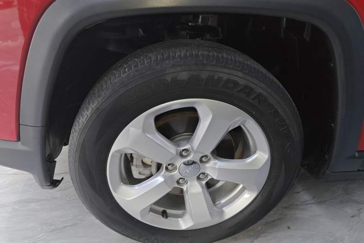 Used Jeep Compass 2017 200T Automatic Family Edition
