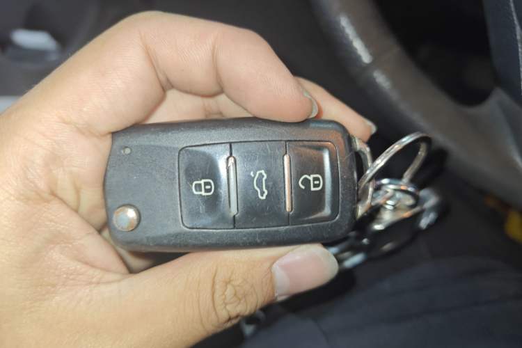 Used Dongfeng Aeolus AX3 2016 1.5L Automatic Shangkue Model