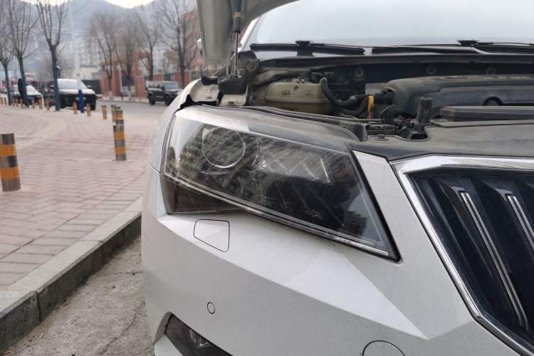 Used Skoda Superb 2016 TSI330 DSG Smart Drive Edition