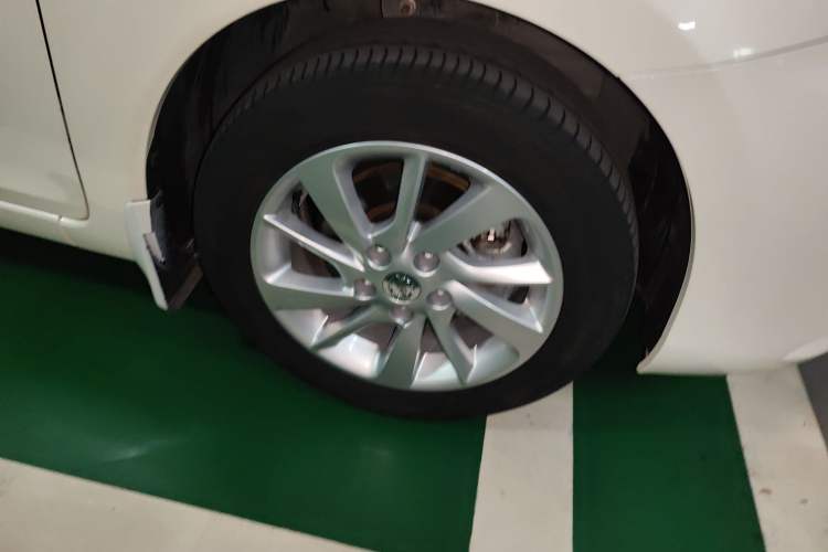 Used Nissan Tiida 2016 1.6L CVT Cool Dynamic Edition