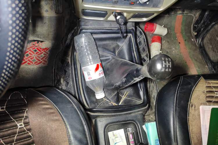 Used Nissan Paladin 2013 2.4L Two-Wheel Drive Standard Edition Emission Standard China IV Gear Lever