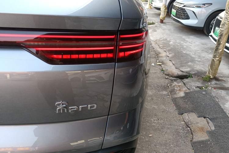 Used BYD Song Pro New Energy 2024 HONOR Edition DM-i 71KM Navigation Model