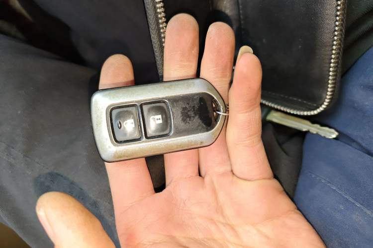 Used Toyota Highlander 2011 2.7L Two-Wheel Drive 5-Seater Elite Edition
