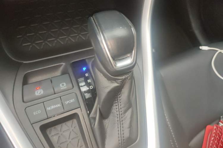 Used Toyota Wildlander 2022 2.0L CVT Two-Wheel Drive Luxury Edition