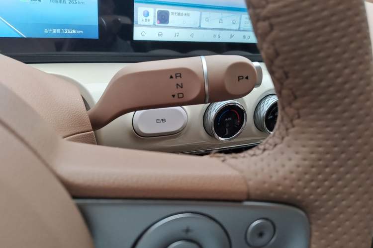 Used Wuling Bingo 2025 410 km Lingxi Deluxe Edition Gear Lever