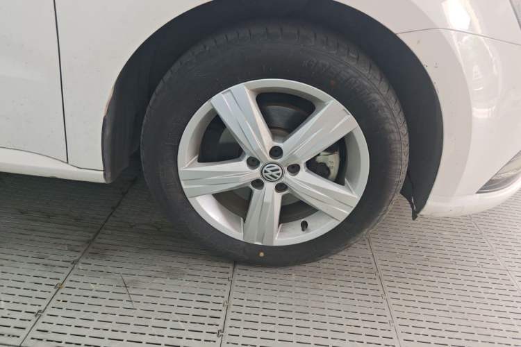 Used Volkswagen Lavida 2017 1.6L Manual Fashion Edition
