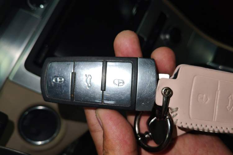 Used Volkswagen FAW-Volkswagen CC 2015 1.8TSI Prestige Model Vehicle Key