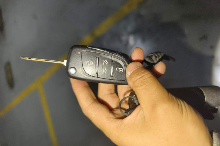 Used Jeep Wrangler 2013 3.6L Sahara Four-Door Edition
