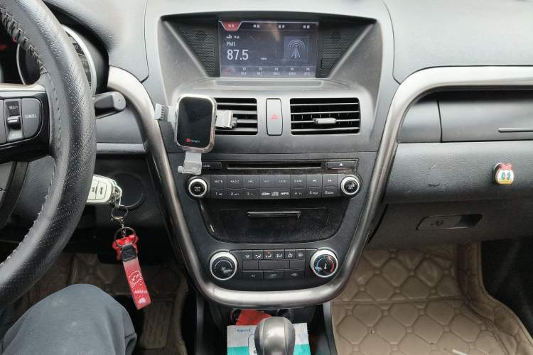 Used Bestune X80 2015 2.0L Automatic Comfort Anniversary Edition
