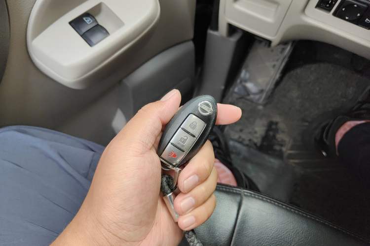 Used Nissan NV200 2016 1.6L CVT Deluxe Model Vehicle Key