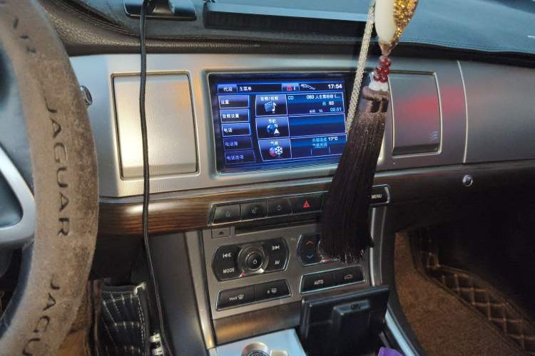 Used Jaguar XF 2013 XF 2.0T Luxury Edition
