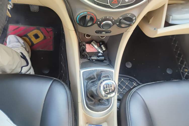 Used Hyundai Verna (older generation) 2010 Sedan 1.4L Manual Comfort GS