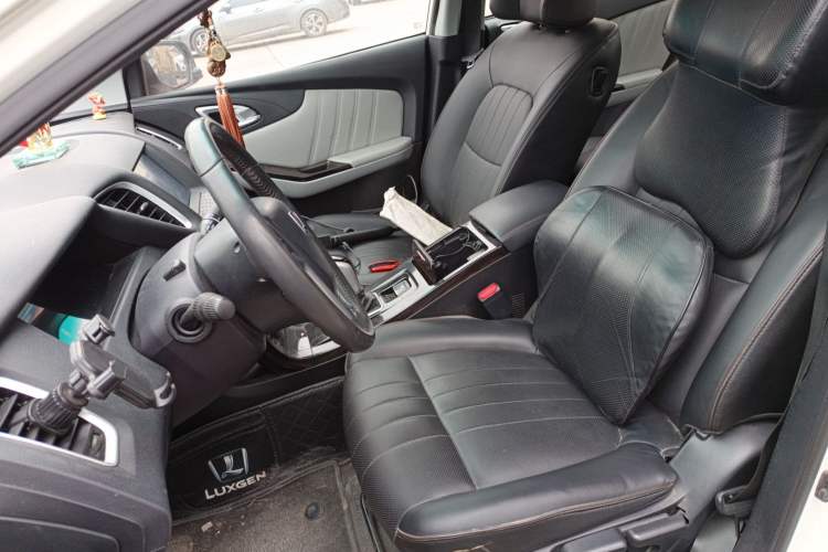 Used Luxgen 5 2015 1.8T Automatic ZhiZun Model
