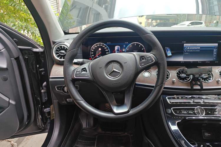 Used Mercedes-Benz E-Class 2017 E 200 L 4MATIC
