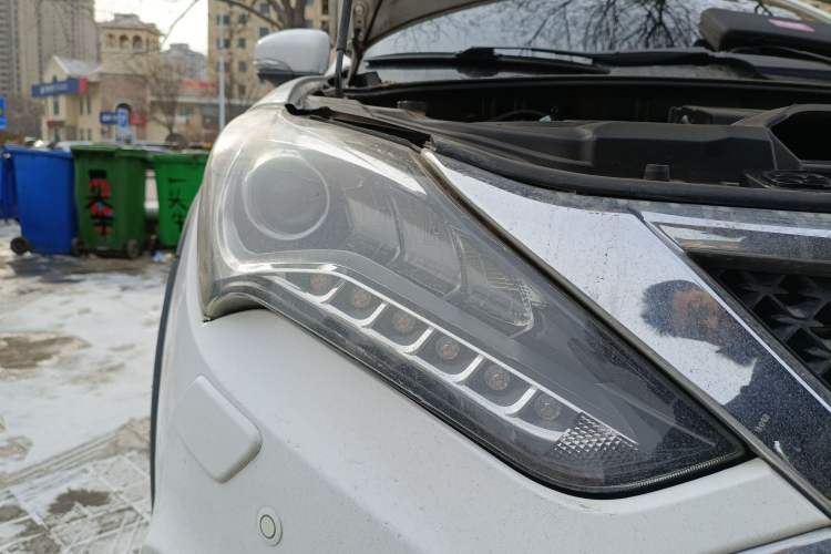 Used BYD Tang New Energy 2015 2.0T Four-Wheel-Drive Flagship Model