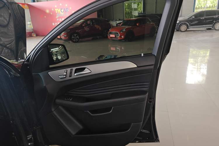 Used Mercedes-Benz GLE Coupe 2015 GLE 320 4MATIC Coupe SUV
