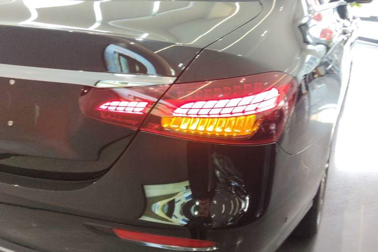 Used Mercedes-Benz E-Class 2023 Facelift E 260 L