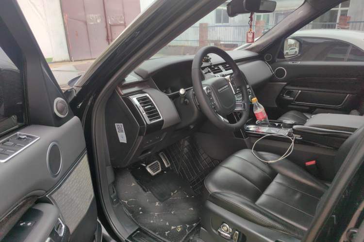 Used Land Rover Discovery 2017 3.0 SC V6 SE