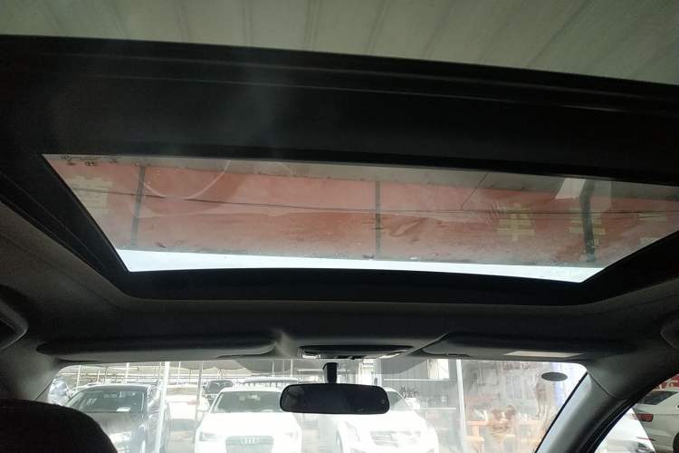 Used Honda Vezel 2022 1.5L CVT Elite Smart Edition