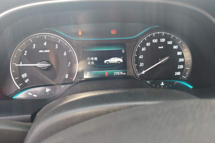 Used Buick GT 2018 18T Automatic Elite Model Odometer Close Up