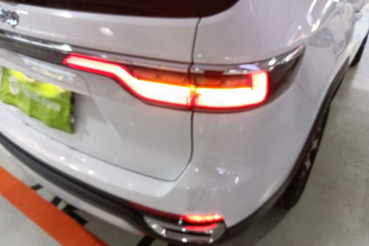 Used Jeep Grand Commander 2022 2.0T Two-Wheel Drive Luxury Version
