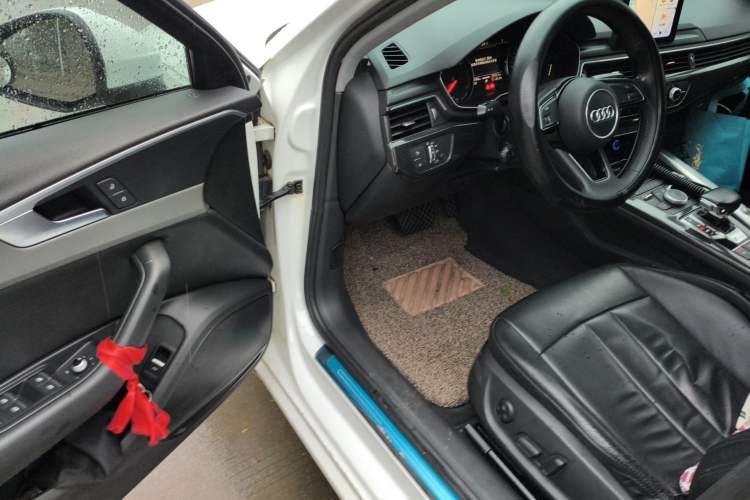 Used Audi A4L 2018 30th Anniversary Edition 40 TFSI Trendy Model
