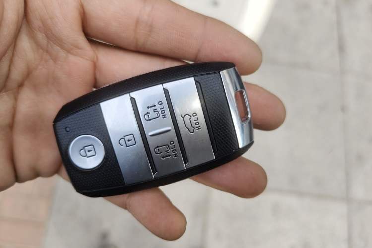 Used Kia Carnival 2015 3.3 GDI Luxury Edition China V Standard
