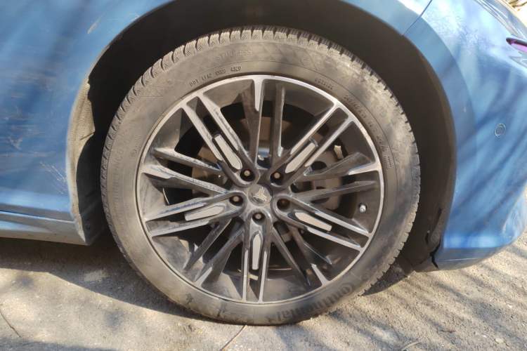 Used NETA S 2022 Extended-Range Version 1160 km Range Rear-Wheel Drive Mid-Grade