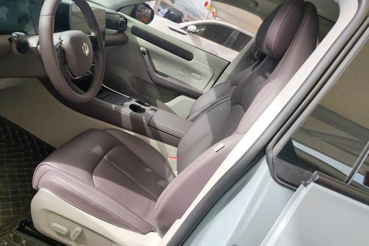 Used Leapmotor C11 2024 Range-Extended 300 Luxury Edition
