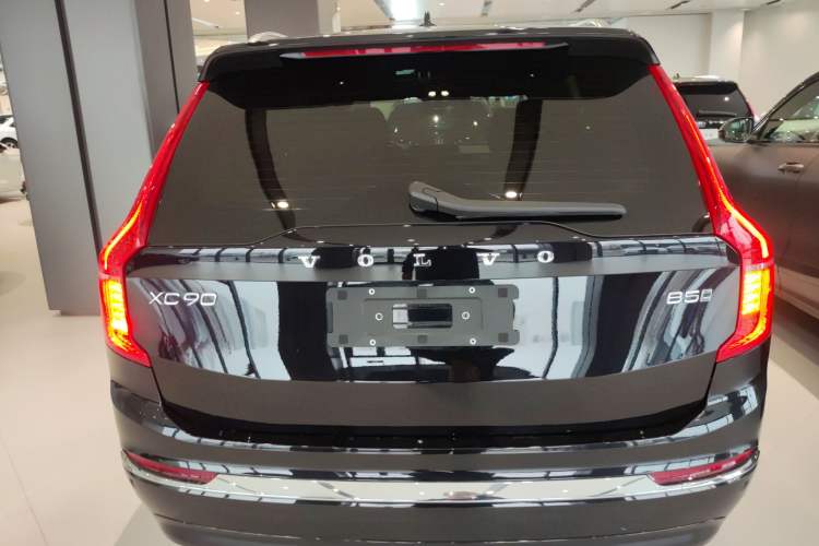 Used Volvo XC90 2024 B5 SmartDrive Luxury Edition 5 Seats