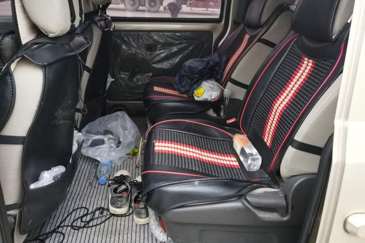 Used Wuling Rongguang V 2018 1.5L Standard Version Left Rear Seat