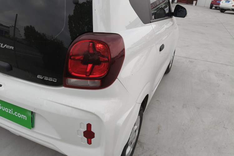 Used Roewe Clever 2021 302km All-Round Version Right Rear Taillight