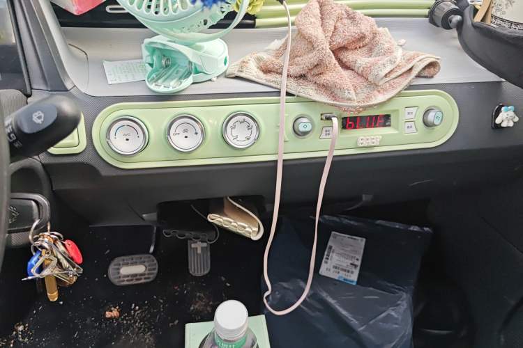 Used Wuling Hongguang MINIEV 2021 Macaron Premium Model – Lithium Iron Phosphate