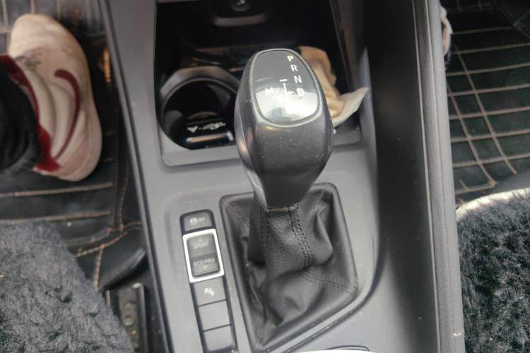 Used BMW X1 2016 sDrive18Li Premium Edition Gear Lever