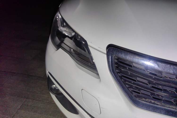 Used Peugeot 301 2018 1.6L Manual Comfort Edition Right Front Headlight