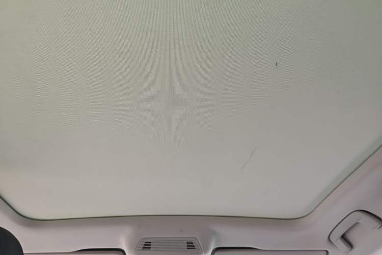 Used Volkswagen ID.7 VIZZION 2024 AIR model Headliner