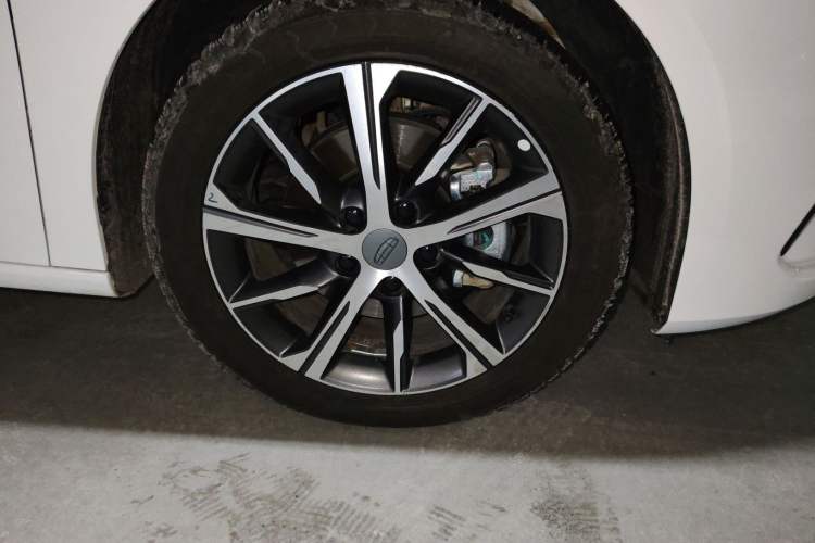 Used Geely Auto Emgrand 2024 4th Generation 1.8L DHT Pure-Ethanol Version