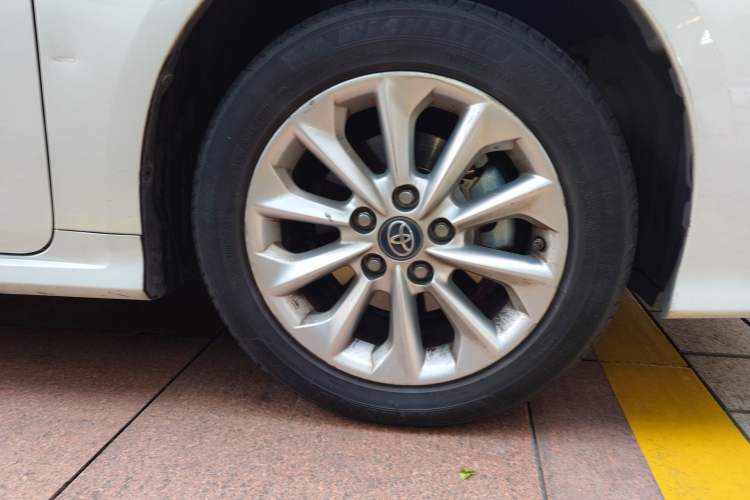 Used Toyota Corolla 2021 1.2T S-CVT Luxury Edition Right Front Wheel Hub