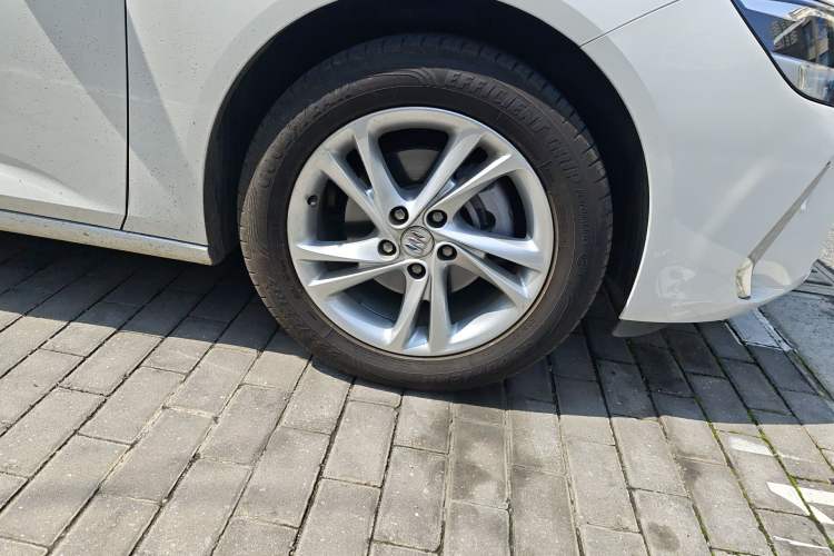 Used Buick Regal 2025 Model 25T Ultra-Enjoyment Edition