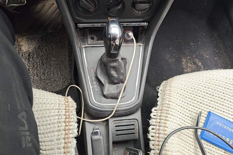 Used Volkswagen Bora 2016 1.6L Automatic Fashion Model Gear Lever