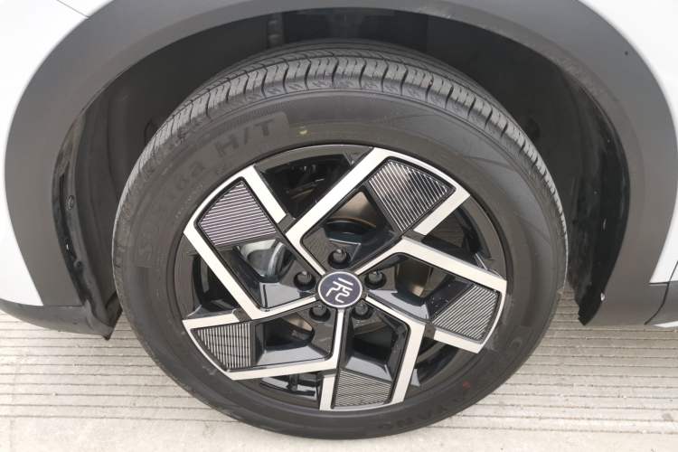 Used BYD Yuan PLUS 2023 Champion Edition 510KM Superior Model Left Front Wheel Hub