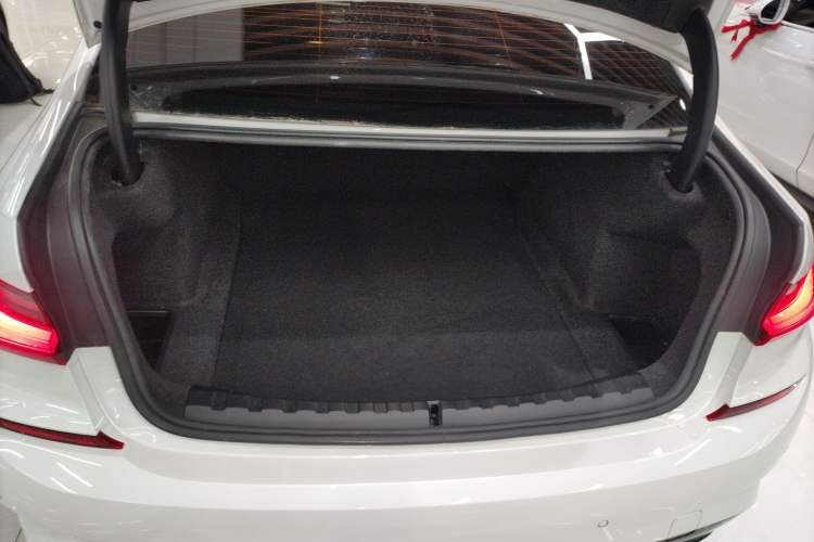 Used BMW 3 Series 2021 Facelifted 320Li M Sport Package
