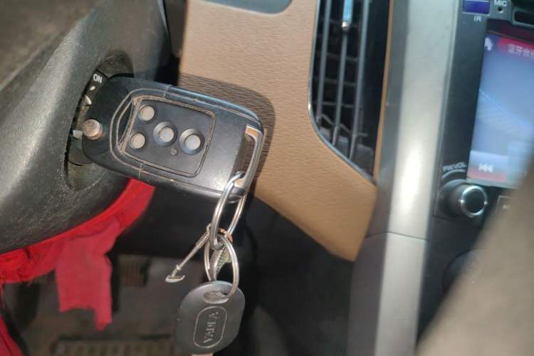 Used Baojun 630 2013 1.5L manual Elite version
