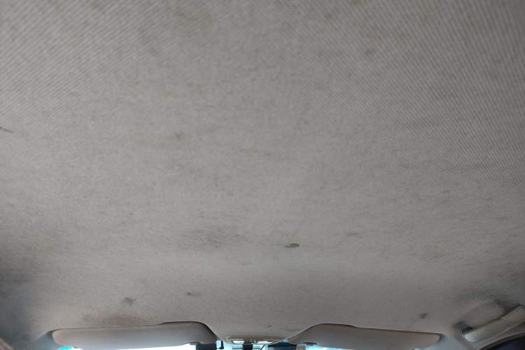 Used Baojun 310 2016 1.2L manual Comfort trim level