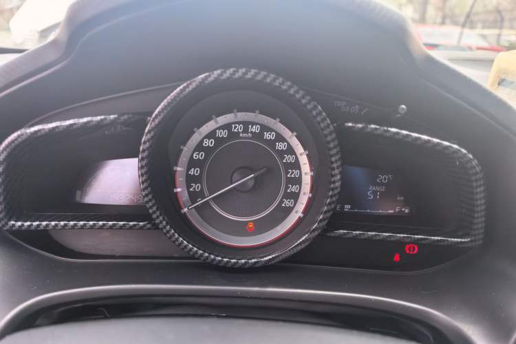 Used Mazda 3 Axela 2016 Sedan 1.5L Manual Comfort Model
