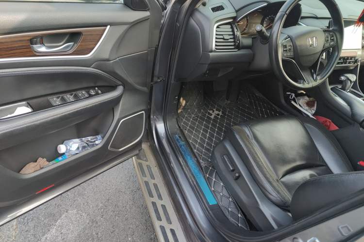 Used Honda Avancier 2017 240TURBO Two-Wheel Drive Luxury Edition Driver Seat