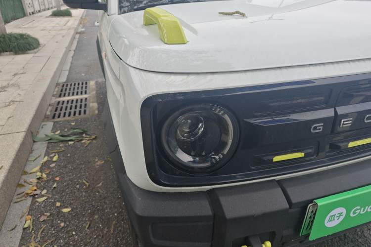 Used Geely Galaxy Panda 2025 210km Panda Rider Right Front Headlight