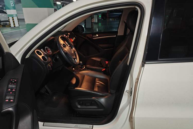 Used Volkswagen Tiguan L 2016 300TSI Automatic Two-Wheel Drive Comfort Edition