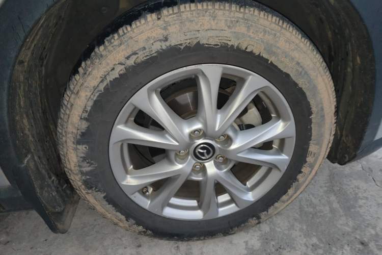 Used Mazda CX-4 2018 2.0L Automatic Two-Wheel Drive Blue Sky Dynamic Version China V Standard Right Front Wheel Hub