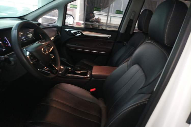 Used GAC Trumpchi M6 2023 PRO 270T DCT Luxury Edition
